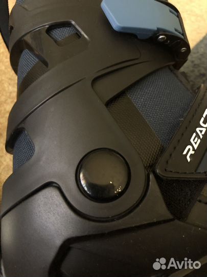 Роликовые коньки и защита