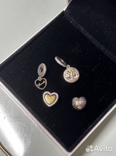 Браслет Pandora, Пандора золотой