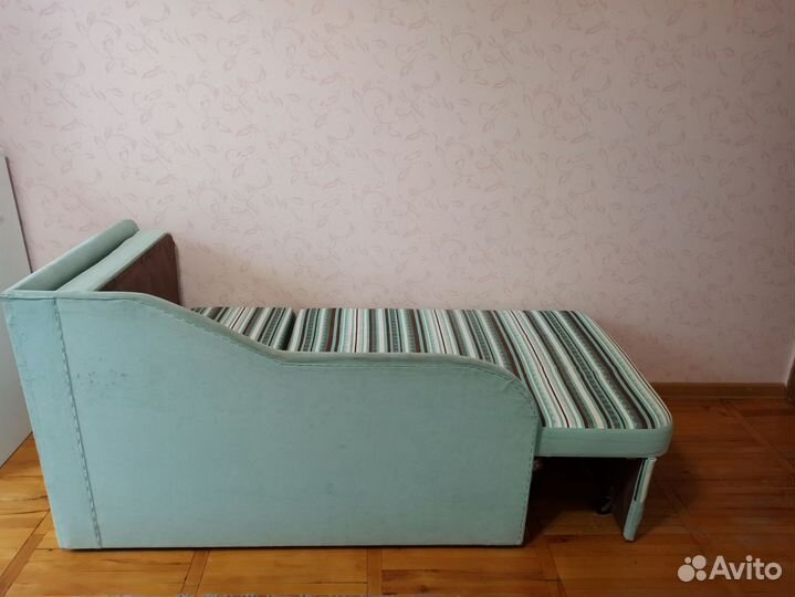 Кушетка, Кровать Бриг
