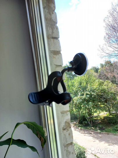 Держатель для телефона на стекло