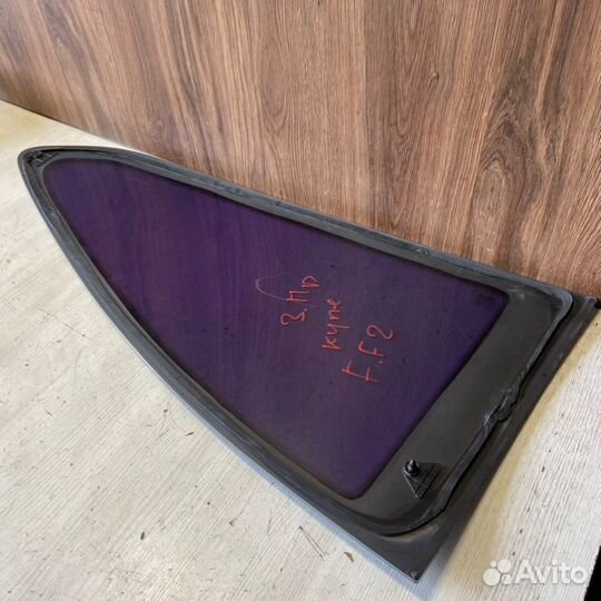 Форточка правая Ford Focus 2 shdb