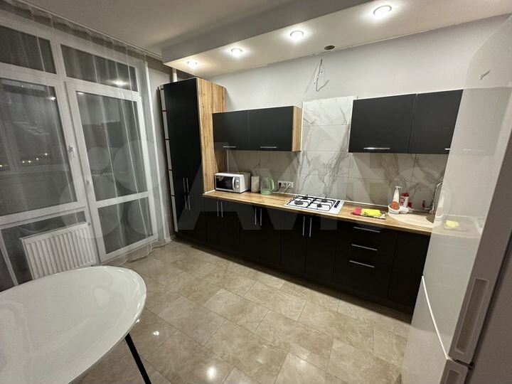 1-к. квартира, 40 м², 8/18 эт.