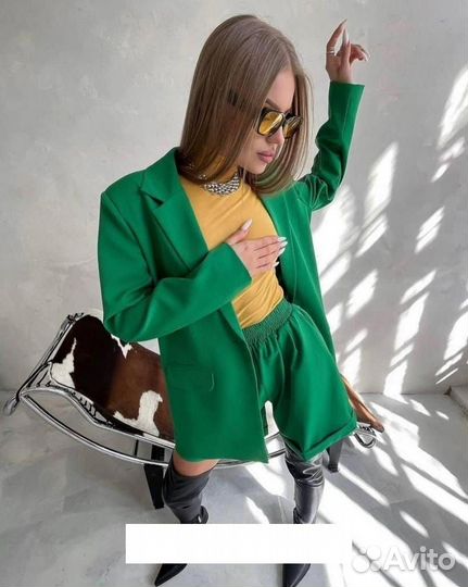 Костюм женский