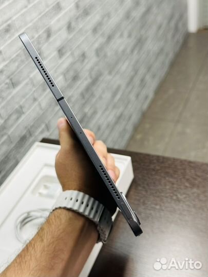 Отличный iPad Pro 11 (2020) 128gb LTE Sim Оригинал