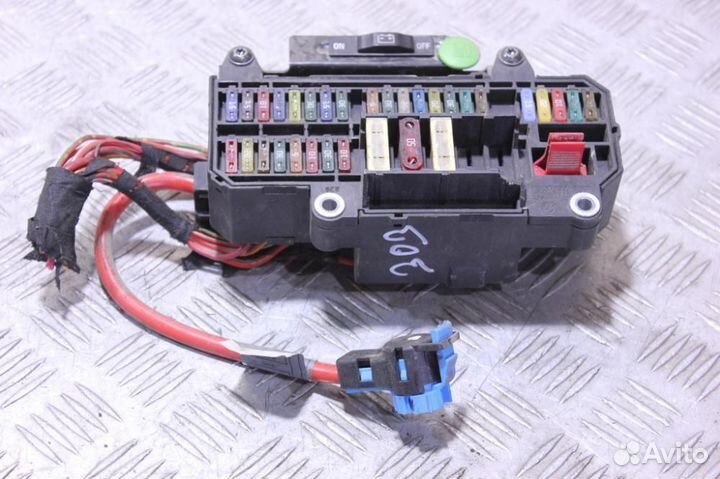 Блок предохранителей салонный Bmw 7 e66 2001-2008