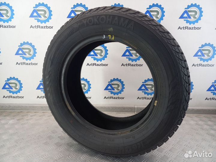 Yokohama Ice Guard Stud iG55 215/60 R16 99T