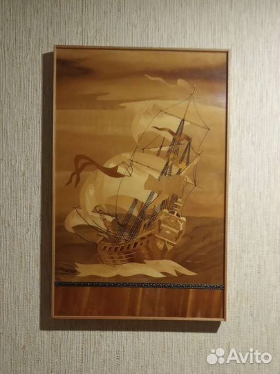 Панно из дерева с парусником ручной работы