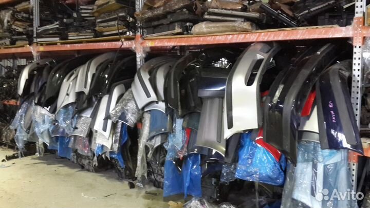 Суппорт передний правый Chrysler Pacifica