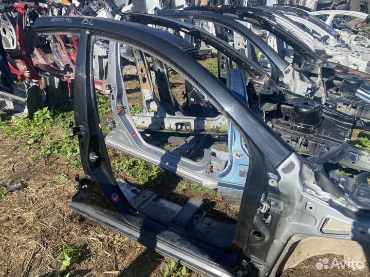 Четверть передняя правая Mazda 3 BL