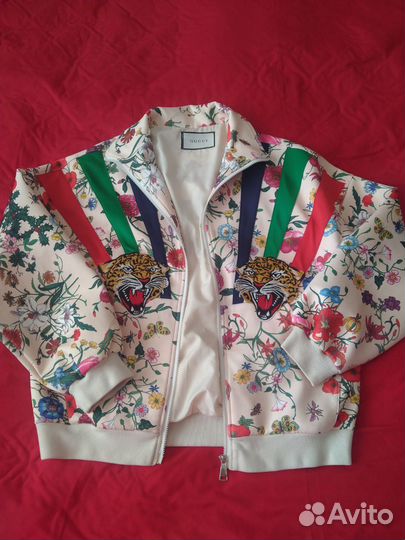 Спортивные костюмы