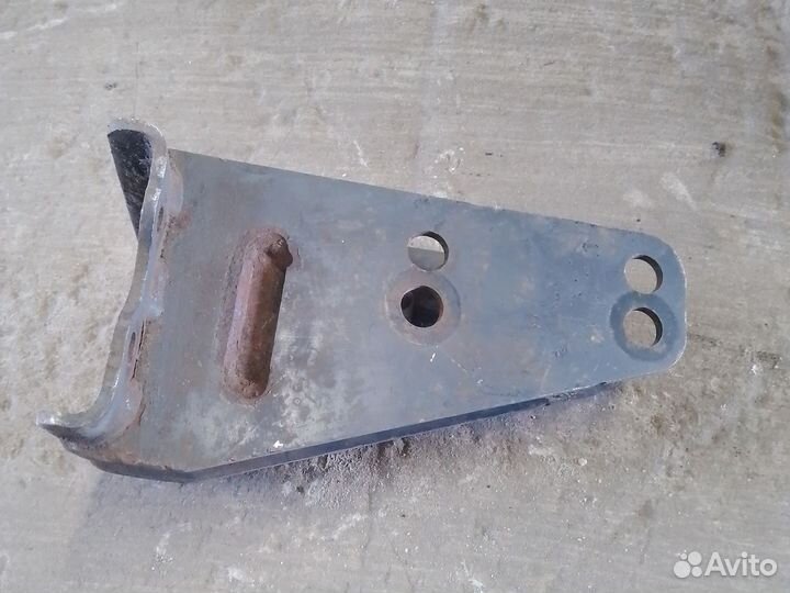 Кронштейн Мерседес