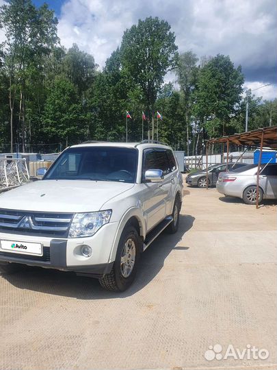 Mitsubishi Pajero 3.0 AT, 2007, 300 000 км