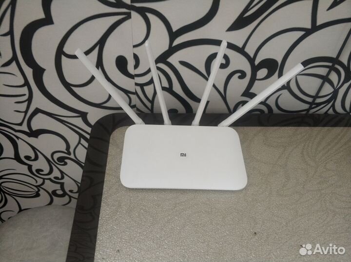 Роутер Xiaomi Mi WiFi Router 4 новый