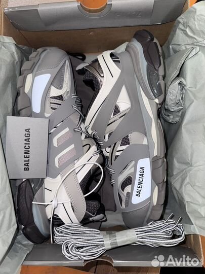 Balenciaga track 1 оригинал
