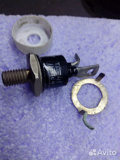 Тиристор силовой тд40 11-0.64-331 СССР