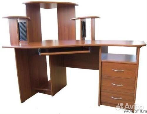 Компьютерный стол
