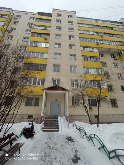 Комната 52 м² в 3-к., 2/9 эт.