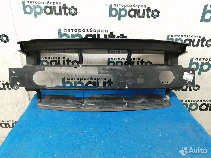 Дефлектор радиатора направляющая возд потока