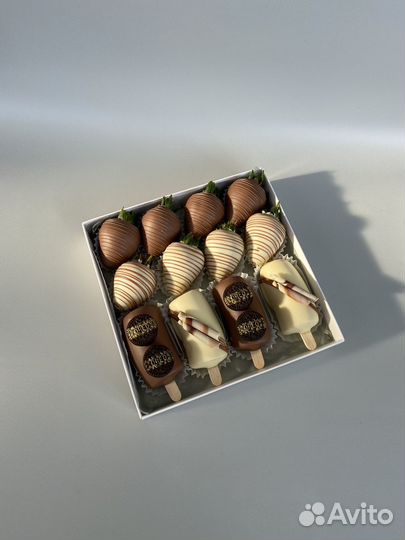 Клубника-бананы в шоколаде