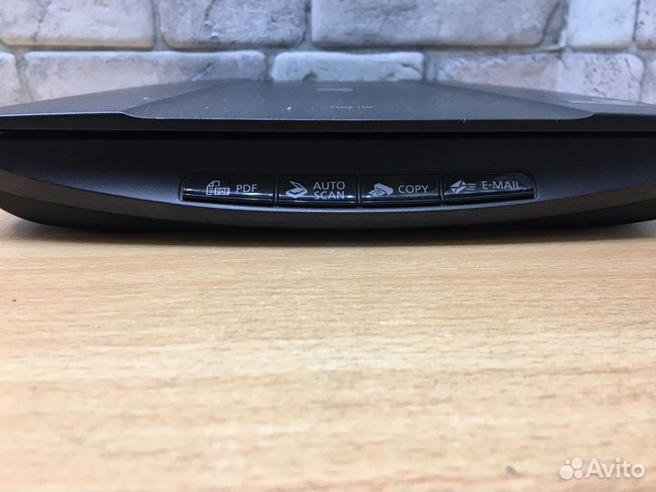 Планшетный сканер Canon CanoScan LiDE 110