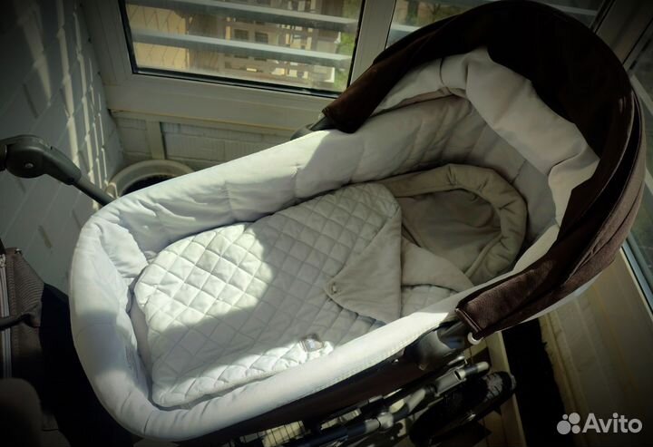 Коляска-люлька Inglesina Sofia на шасси Comfort