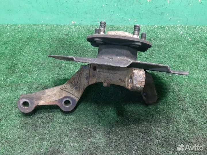 Кулак передний левый Suzuki Grand Vitara 2007