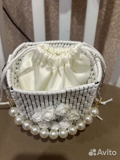 Белая свадебная сумка