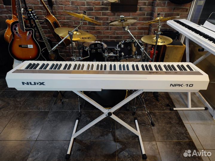 Цифровое пианино, белое + стойка