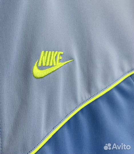 Кроп топ на молнии Nike оригинал