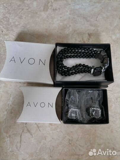 Браслет и серьги-гвоздики Avon