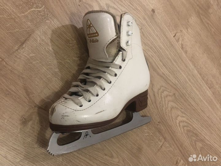Коньки Jackson