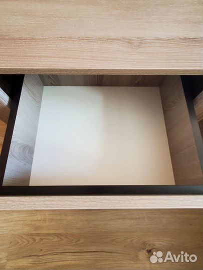 Тумба прикроватная