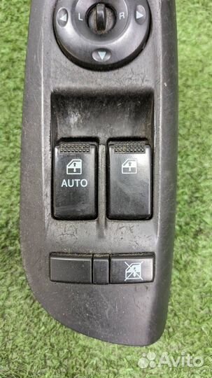 Блок управления стеклоподъемниками Hyundai Tiburo