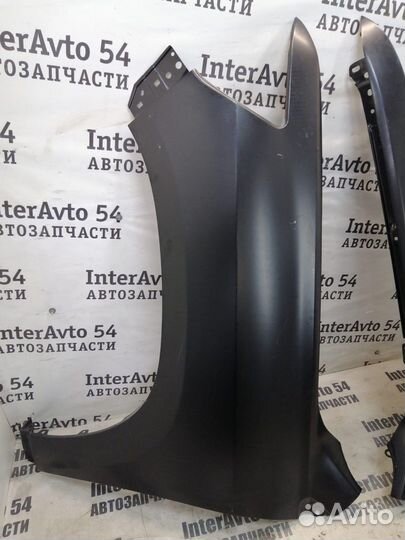 Крылья передние (Китай) Land Cruiser 200 15+