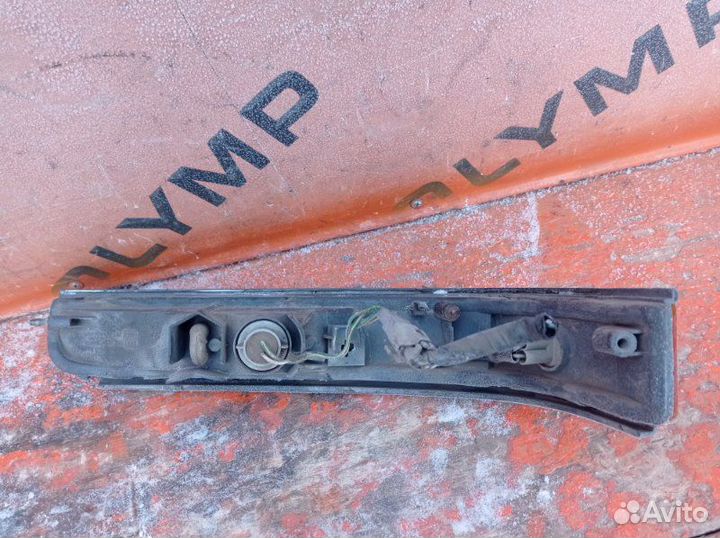 Габарит левый Toyota Hiace LH186 5L 1999