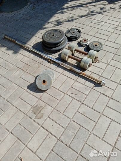 Штанга, блины и гантели