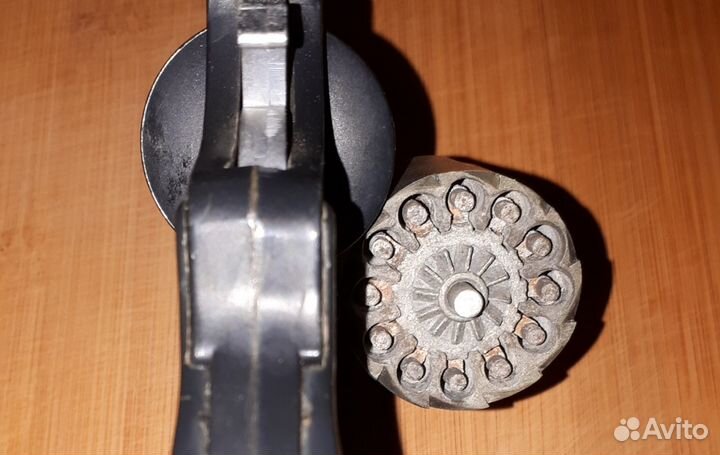 Револьвер игрушечный СССР