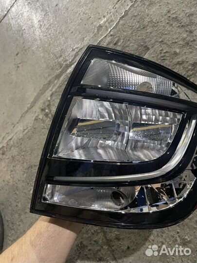 Задний стоп сигнал шкода рапид led правый