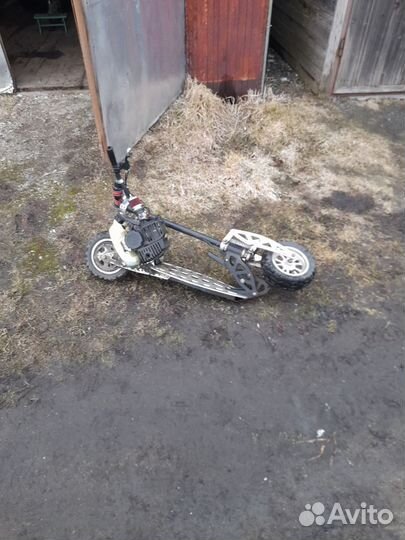 Бензиновый самокат