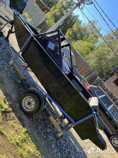 Лодка пнд Рыбак болотоход