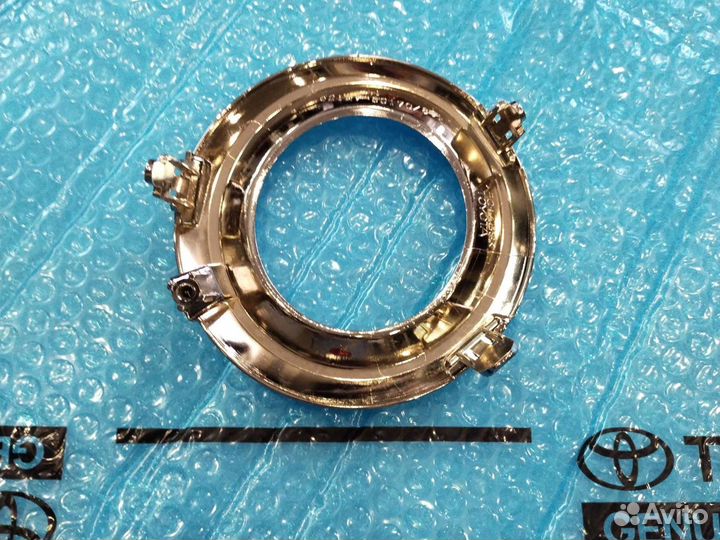 Накладка птф Прадо 150 правая 13-17 Новая