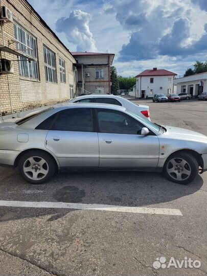 Audi A4 1.8 МТ, 1997, 317 985 км