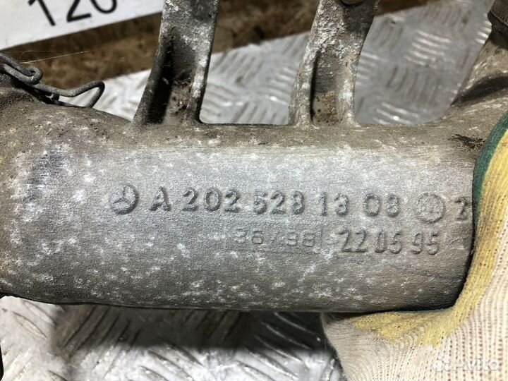 Патрубок интеркулера Clk 208