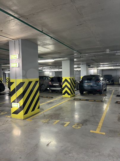 Машиноместо, 14 м²