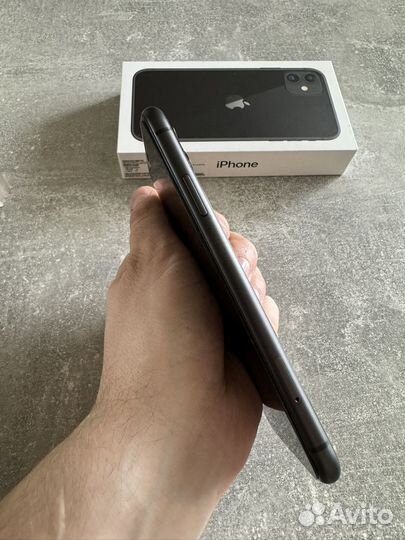 iPhone 11, 64 ГБ