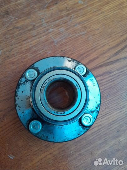 Ступица задняя Mitsubishi Lancer Cargo