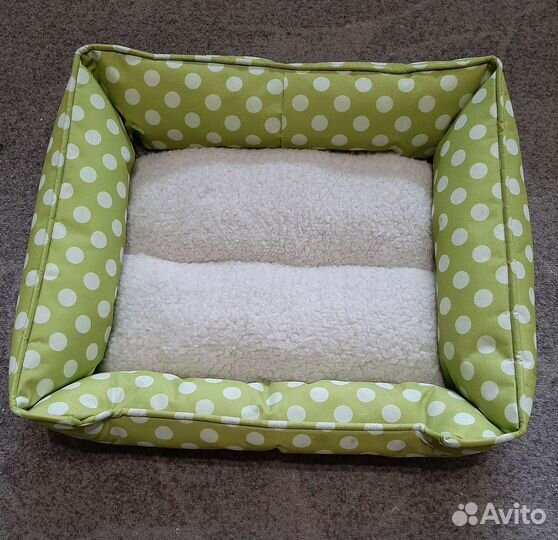 Лежанка для кошек