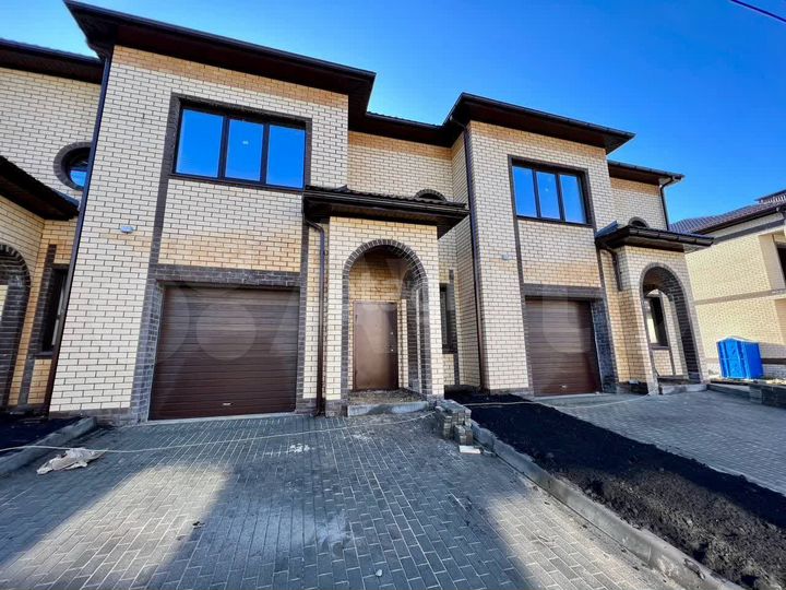 Таунхаус 315,3 м² на участке 2,6 сот.