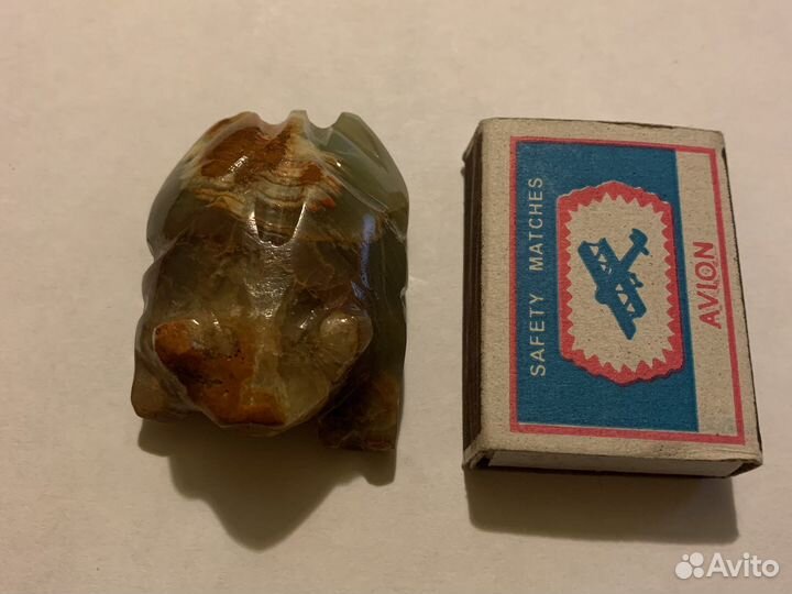 Фигурки из оникса