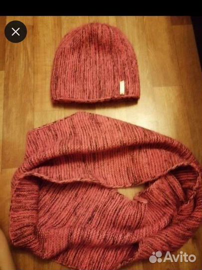 Зимний комплект шапка +снуд